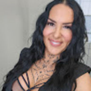 Meet your Posher, Amanda marie